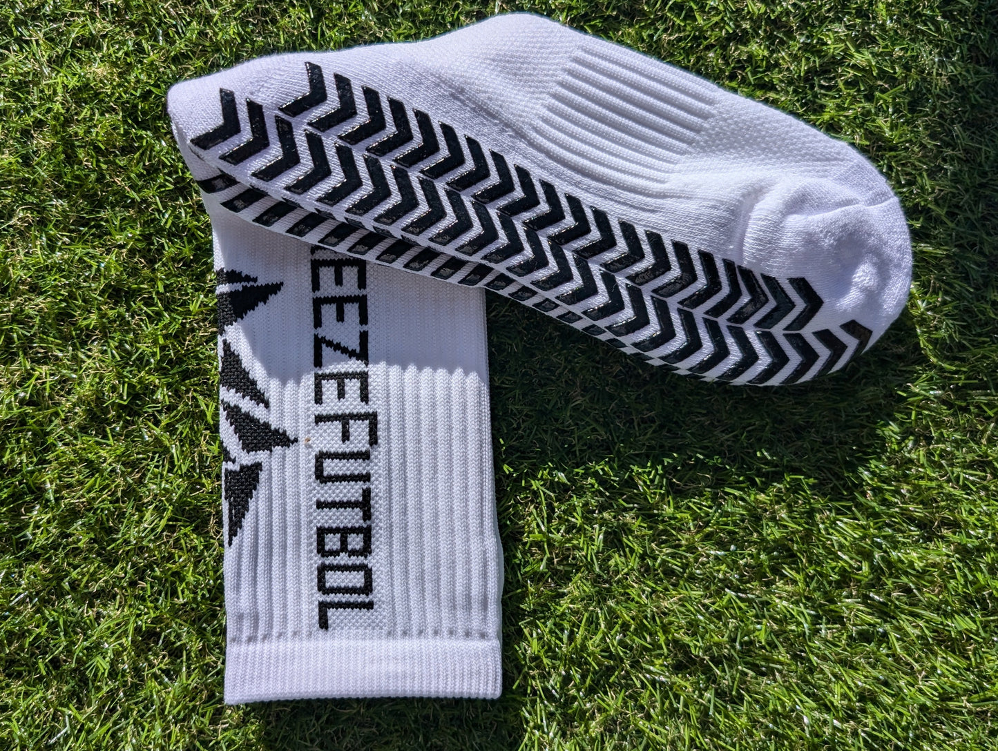 Freeze Futbol Grip Socks - White